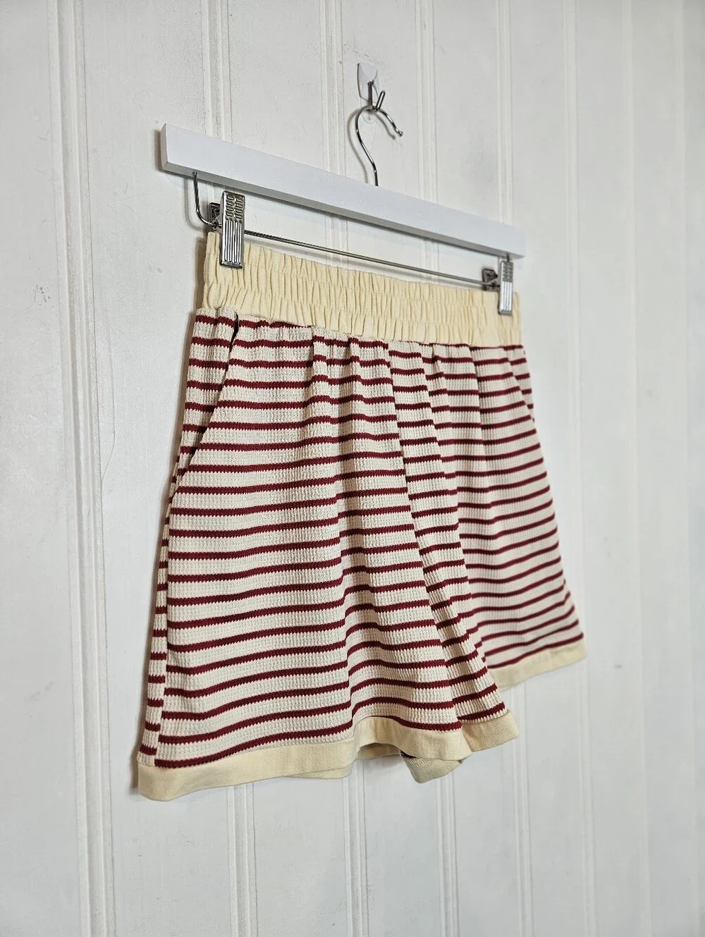 2 Piece Lounge Set S Ribbed Knit Shorts Tracksuit Striped Red Cream Matching